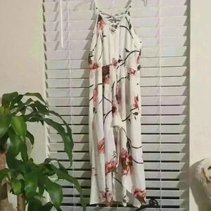 💚trixxi Clothing Company Floral Spaghetti Strap Dress/Romper Size: L Jr.